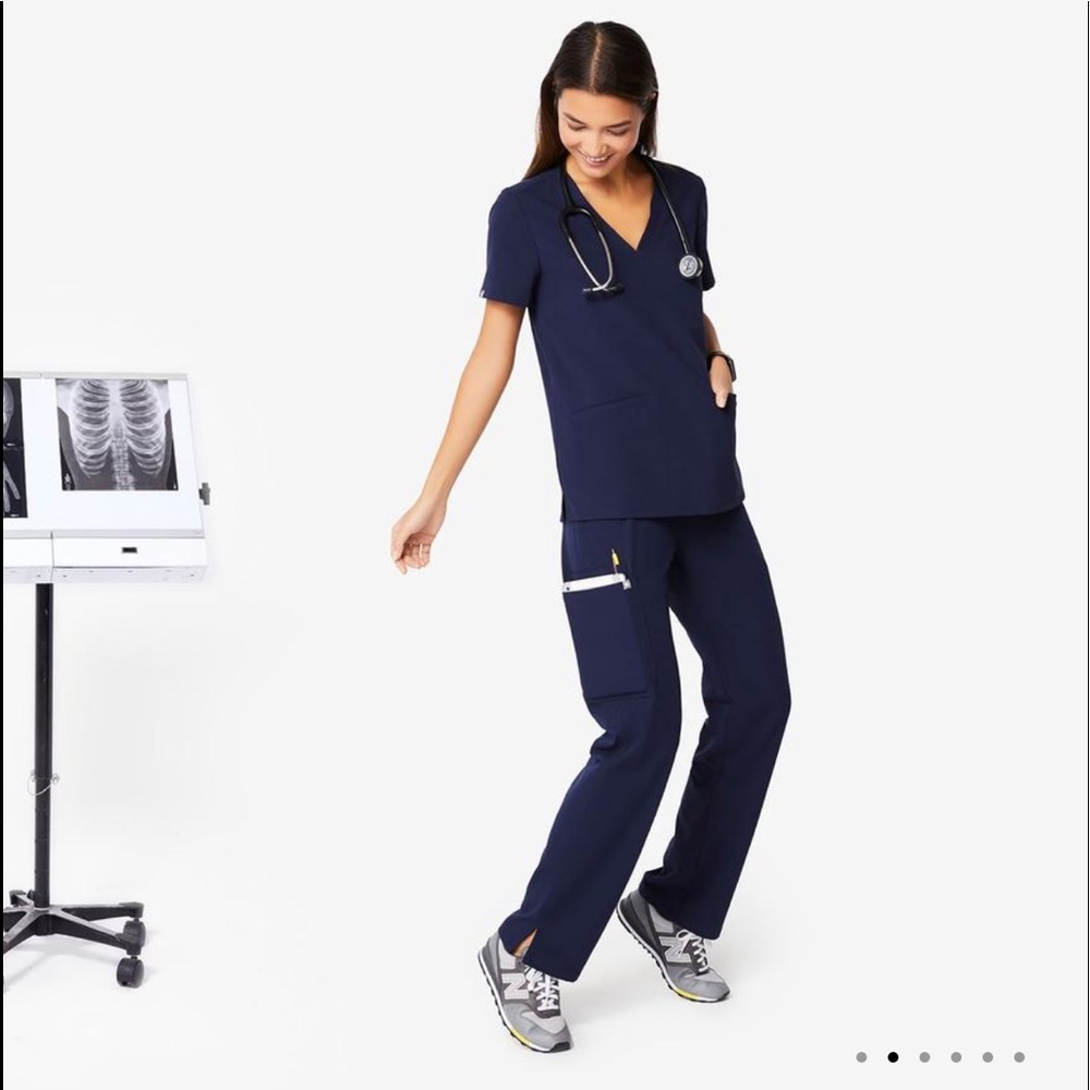 Figs Kade Cargo Scrub Pants Medium